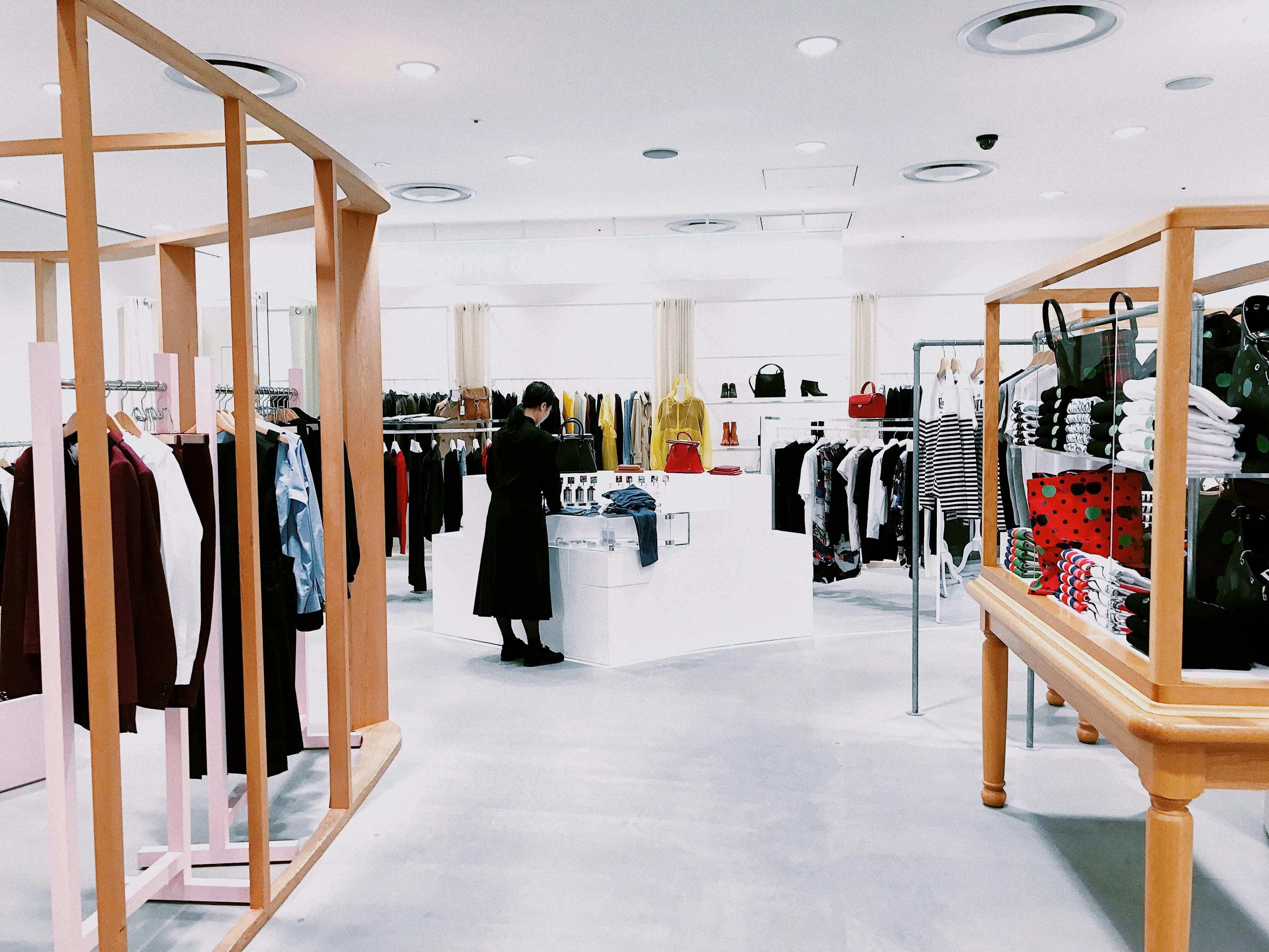 Monetize Every Visitor That Comes To Your Mall